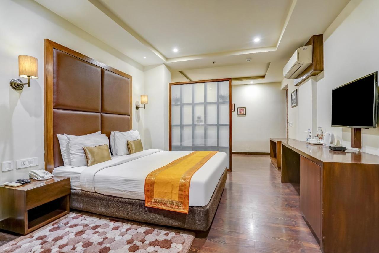 Townhouse 552Hotel Royal Court Jalandhar Extérieur photo