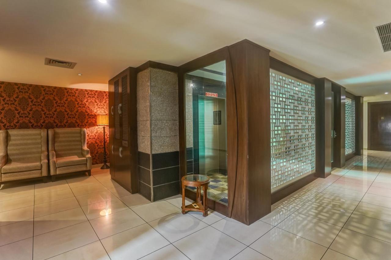 Townhouse 552Hotel Royal Court Jalandhar Extérieur photo