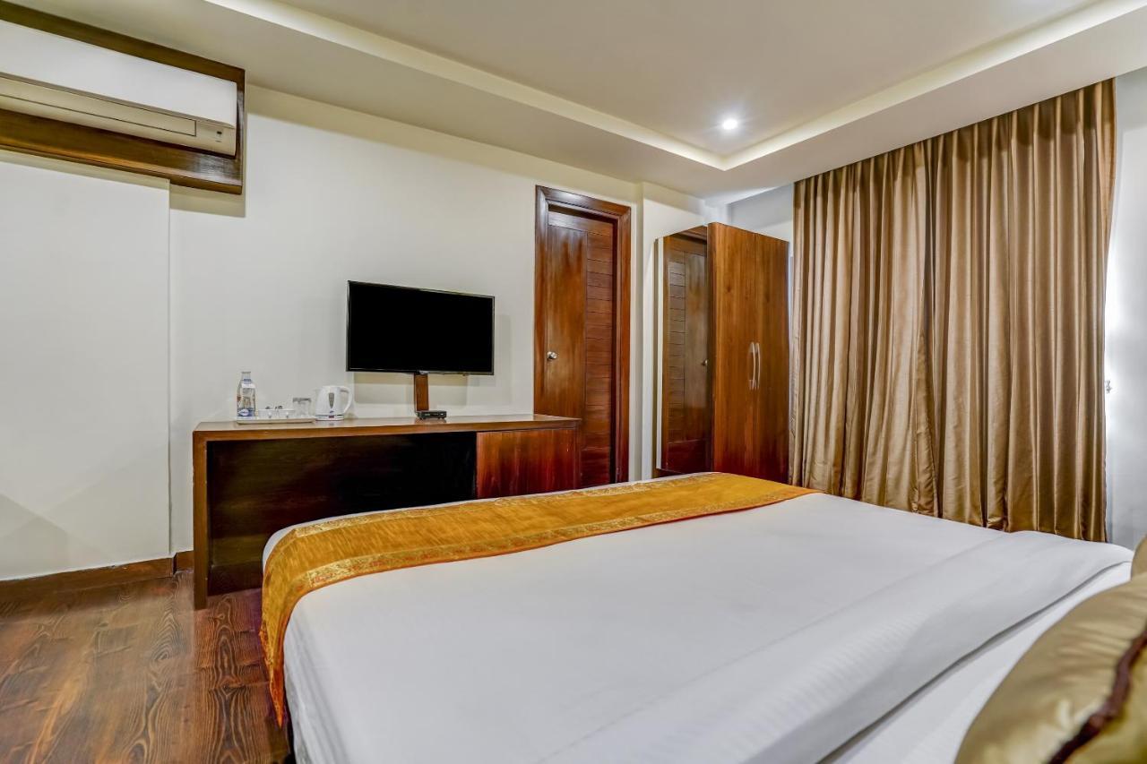 Townhouse 552Hotel Royal Court Jalandhar Extérieur photo